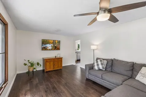 1848 Evergreen Draw Woodbury MN 55125