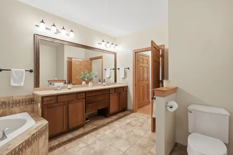4910 Steeplechase Court Eagan MN 55122