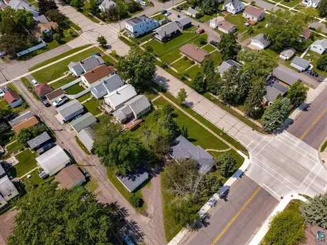 702 N 21st Street Superior WI 54880