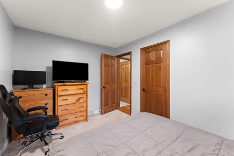 12680 N Shannon Drive Shakopee MN 55379