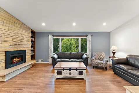 12680 N Shannon Drive Shakopee MN 55379