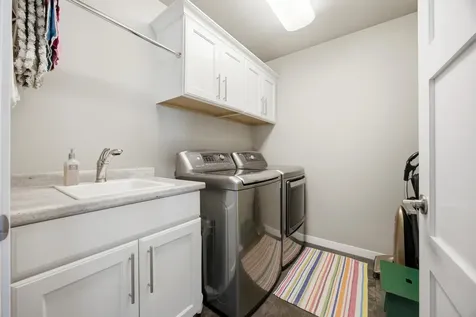 1467 75th Avenue S Fargo ND 58104