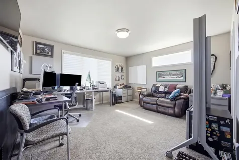 1467 75th Avenue S Fargo ND 58104