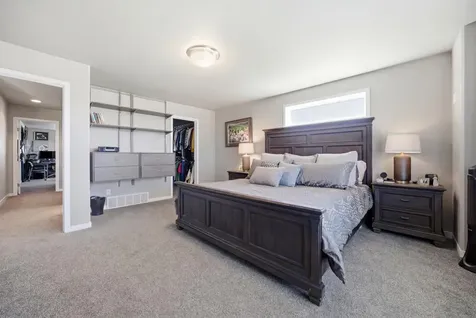 1467 75th Avenue S Fargo ND 58104