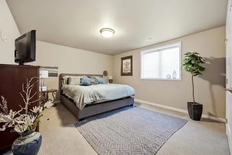 1467 75th Avenue S Fargo ND 58104