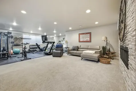1467 75th Avenue S Fargo ND 58104