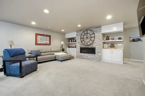 1467 75th Avenue S Fargo ND 58104