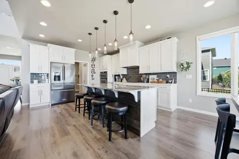 1467 75th Avenue S Fargo ND 58104