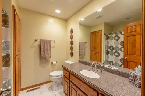 1199 Ashley Lane Mahtomedi MN 55115