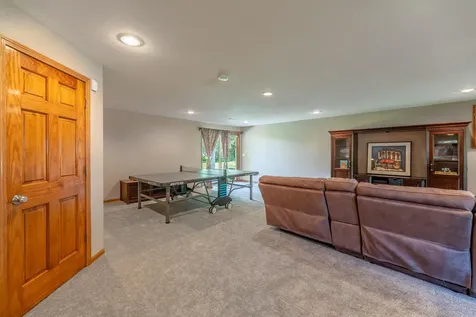 1199 Ashley Lane Mahtomedi MN 55115