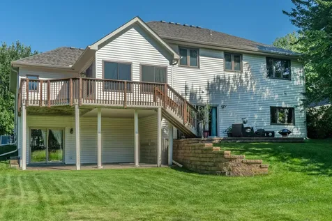 1199 Ashley Lane Mahtomedi MN 55115