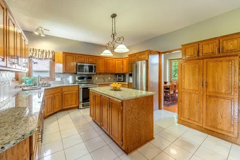 1199 Ashley Lane Mahtomedi MN 55115