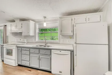 12651 Dorff Beach Road Audubon MN 56511