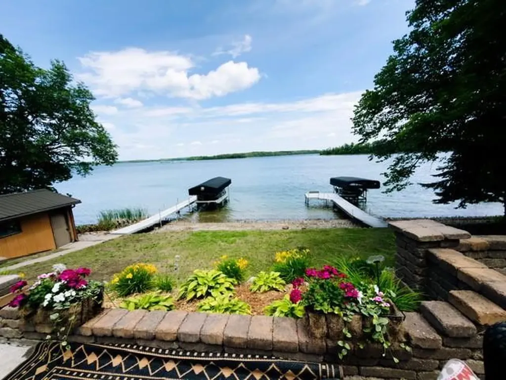 20931 Aljoe Lane Rochert MN 56578