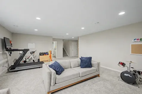 6694 Lakeview Circle NE Albertville MN 55301
