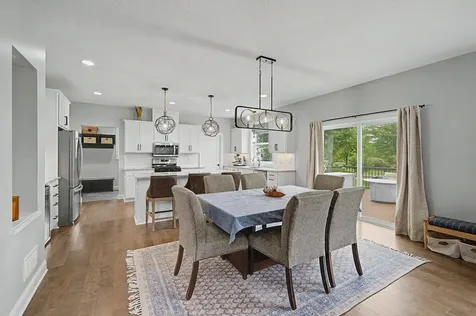 6694 Lakeview Circle NE Albertville MN 55301