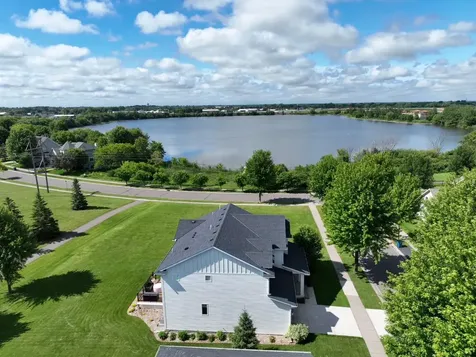 6694 Lakeview Circle NE Albertville MN 55301