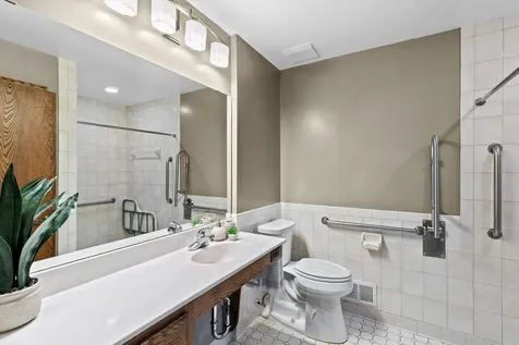1561 Chamber Street Saint Paul MN 55106