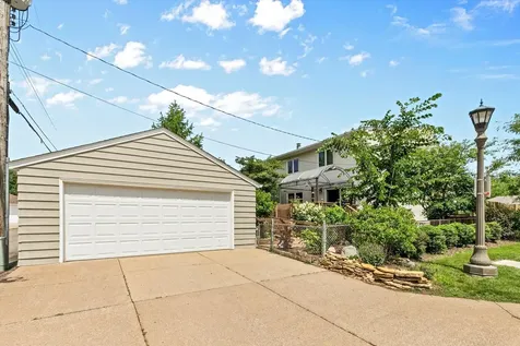 1561 Chamber Street Saint Paul MN 55106