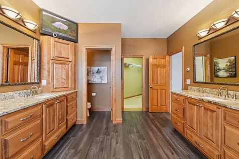 6480 Yosemite Lane Excelsior MN 55331