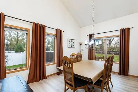3126 37 1/2 Avenue S Fargo ND 58104