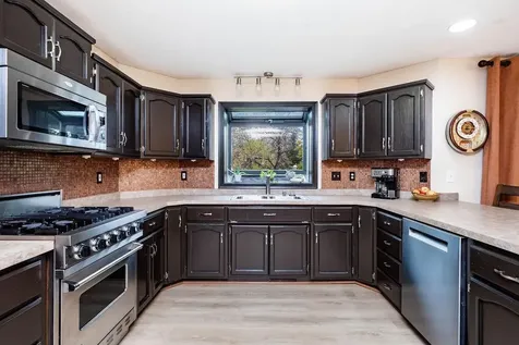 3126 37 1/2 Avenue S Fargo ND 58104