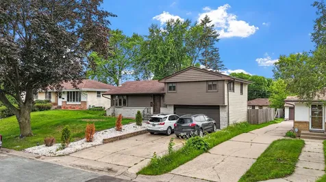 4246 Royce Street NE Columbia Heights MN 55421