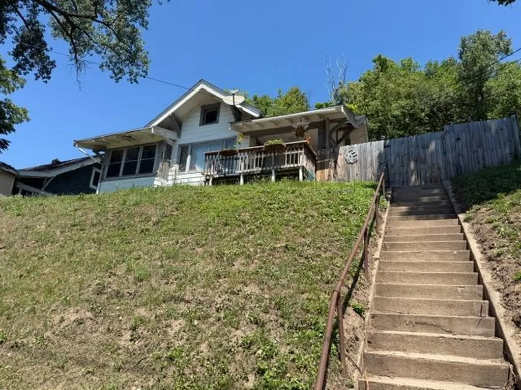 1115 Bush Street Red Wing MN 55066