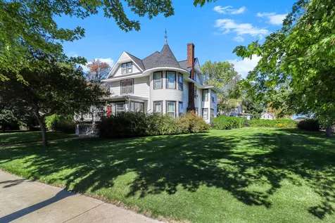 721 6th Avenue E Alexandria MN 56308