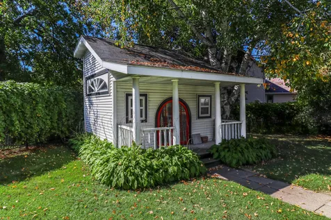 721 6th Avenue E Alexandria MN 56308