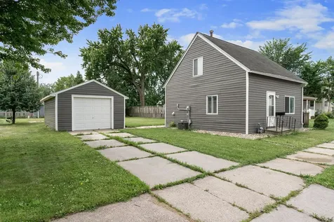 1810 1st Avenue SE Austin MN 55912