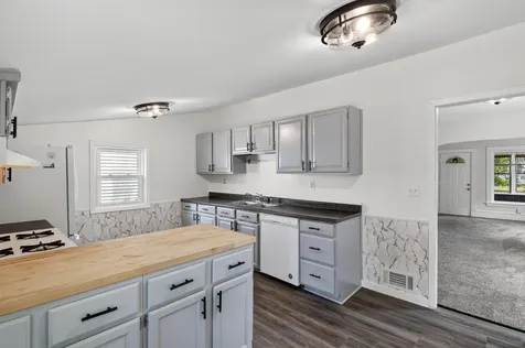 4227 Humboldt Avenue N Minneapolis MN 55412