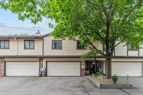 8545 Maplebrook Parkway N Brooklyn Park MN 55445
