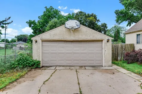 1313 Birmingham Street Saint Paul MN 55106