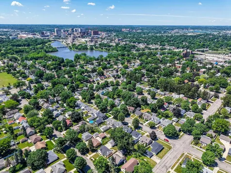 1550 7 1/2 Avenue NE Rochester MN 55906