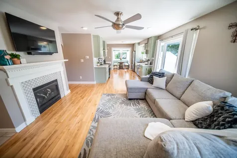 1550 7 1/2 Avenue NE Rochester MN 55906