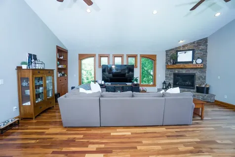 6130 Stillwater Boulevard N Oakdale MN 55128