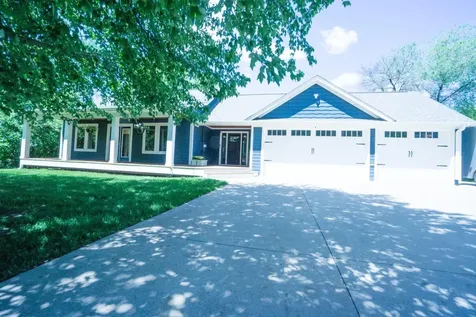 6130 Stillwater Boulevard N Oakdale MN 55128