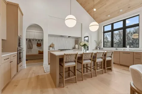 9602 Crestwood Terrace Eden Prairie MN 55347