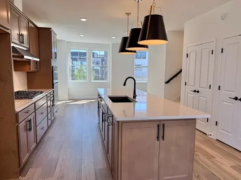 845 Sweetwater Drive Saint Paul MN 55116