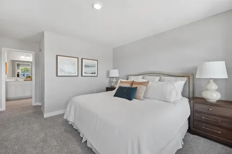 2021 Aquarius Drive Shakopee MN 55379