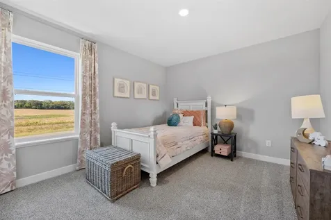 2021 Aquarius Drive Shakopee MN 55379
