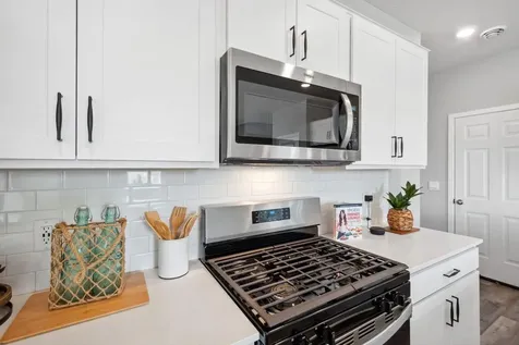 2021 Aquarius Drive Shakopee MN 55379