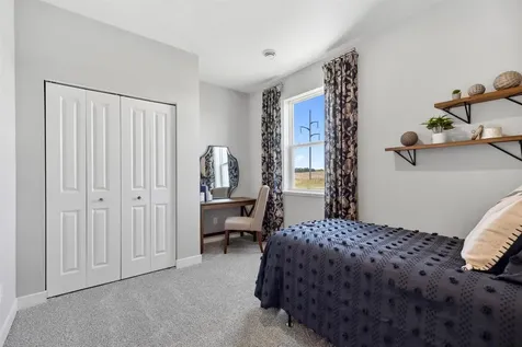 2021 Aquarius Drive Shakopee MN 55379