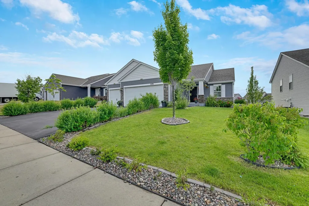 15174 Emory Circle Apple Valley MN 55124