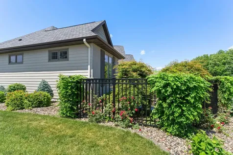 4999 Chalet Court Red Wing MN 55066