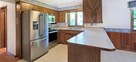 102 Southview Drive Marshall MN 56258