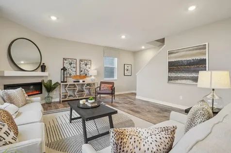 1686 Elbert Drive Shakopee MN 55379