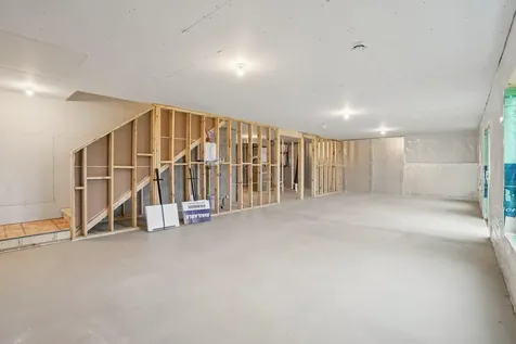 1686 Elbert Drive Shakopee MN 55379