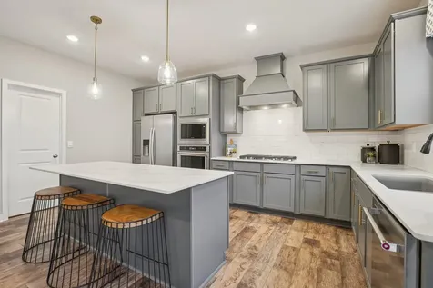 1686 Elbert Drive Shakopee MN 55379